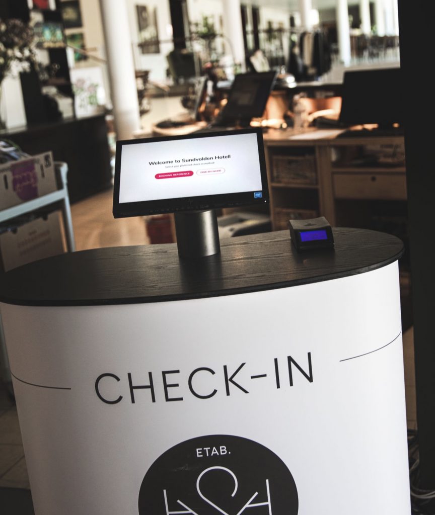 Back at Sundvolden hotel where it all started It all began in 2018 when the seeds of innovation were sown, and a vision was crafted. Sundvolden Hotel was our first customer to implement our self-service kiosk and now, five years later, we are back where with a new and upgraded check-in solution.