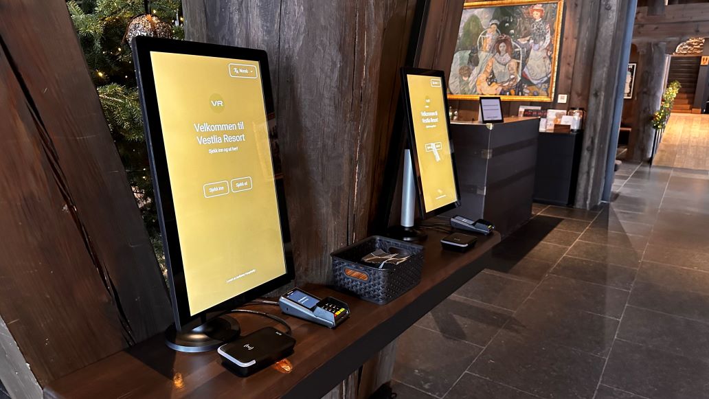 Vestlia circles back and reinstalls self-service kiosks Vestlia Resort tested self-service kiosks back in 2021 but chose to go for a mobile check-in app. After experiencing reluctance to download yet another app, Vestlia decided to reinstall our self-service kiosk.